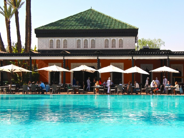 bar-de-la-piscine à marrakech